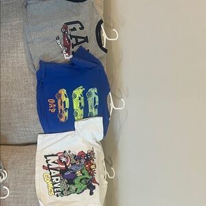 GAP Gray Short Sleeve Tee with Car Graphic + Blue and White Kids Tees